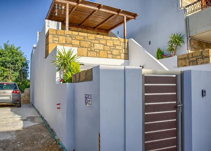 Chris - Malona Malona Village