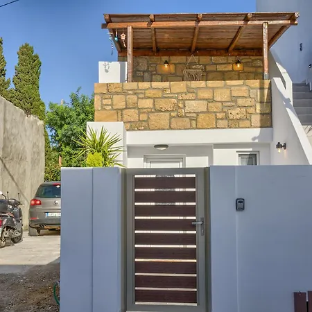 Chris - Malona * Μάλονα Village