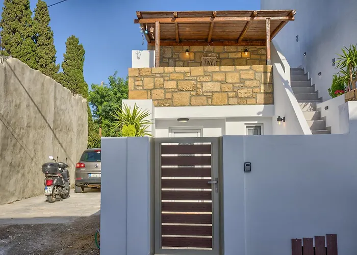 Chris - Malona * Μάλονα Village