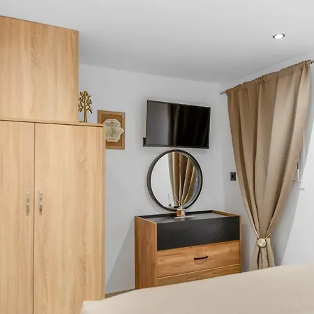 Tatil Evi Chris - Malona