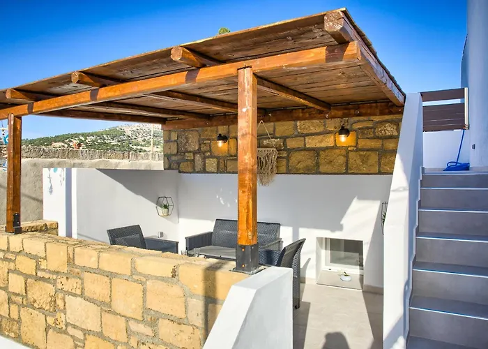 Chris - Malona Tatil Evi *